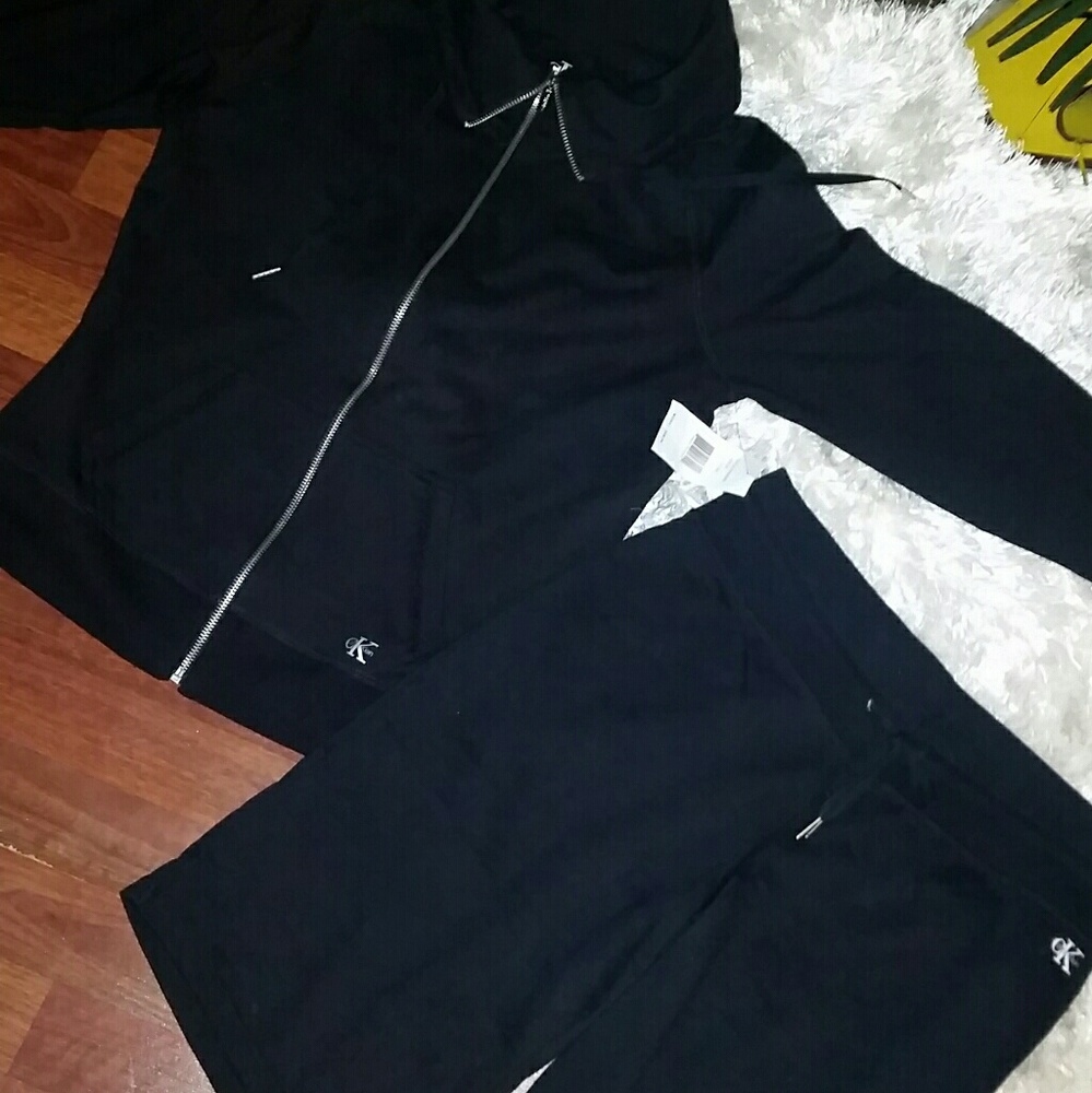 NWT Calvin Klein Set sz m